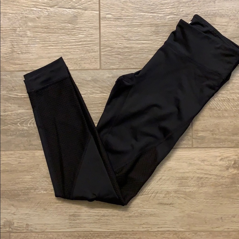 Like new Joy Lab leggings with mesh detail